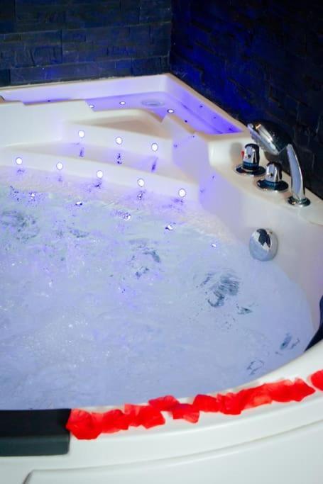L'escapade - Jacuzzi & Terrasse *